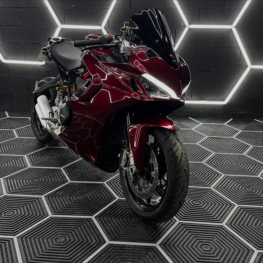 Ducati Supersport 950S 